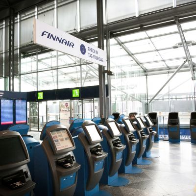Autio Helsinki-Vantaan lentoasema.