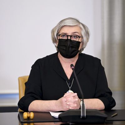 Eduskunnan puhemieheksi uudelleen valittu Anu Vehviläinen (kesk.) tiedotustilaisuudessa eduskunnassa Helsingissä 2. helmikuuta.