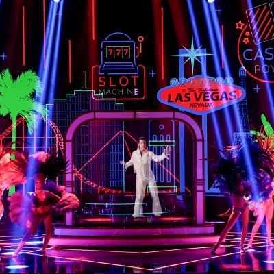 Elviksen hologrammi esiintymässä Jubilee teatterissa Las Vegasissa marraskuussa 2020.