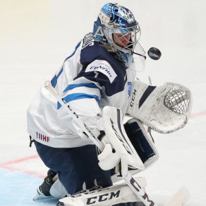 Juuse Saros har fortfarande inte släppt in ett mål i VM. Juuse Saros, Finland-Ungern, VM 2016.