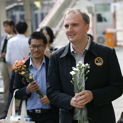 Andy Hall matkalla oikeuteen toukokuussa.
