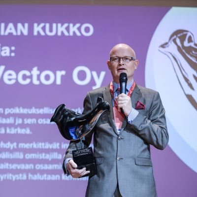 Kuvassa Finvectorin toimitusjohtaja Timo Ristola.
