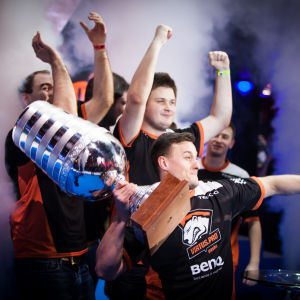 Virtus.Pro juhli Katowice Major-turnauksen voittoa keväällä 2014.