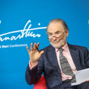 Timothy Garton Ash.