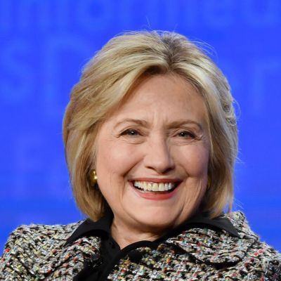 Den förra presidentkandidaten och utrikesministern Hillary Clinton, här på en arkivbild tagen i Kalifornien den 17 januari 2020.