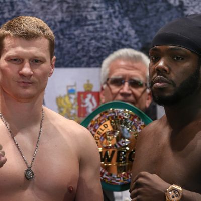 Aleksander Povetkin (vas.) ja Bermane Stiverne perjantain 16.12. 2016 punnituskuvassa