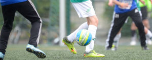 Juniorfotbollsspelare.