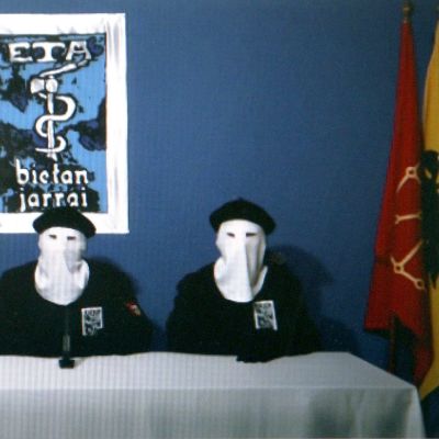 Gara-lehden verkkosivuilla vuonna 2011 julkaistu kuva Etan tiedotustilaisuudesta. Järjestö ilmoitti tuolloin yksipuolisesta aselevosta.