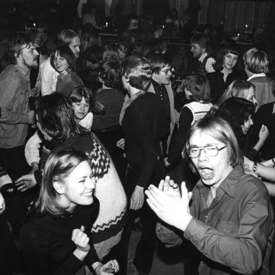 Opiskelijabileet YO-talolla 1970-luvulla.