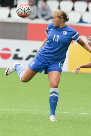 Danielsson spelade mot Portugal 2016. Jenny Danielsson i en landskamp mot Portugal.