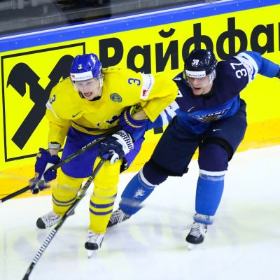 John Klingberg ja Mika Pyörälä 2017 MM-välierässä.