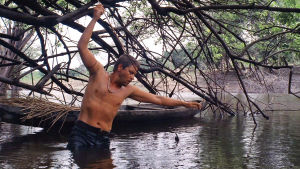 Kari Väänänen elokuvassa Amazon.