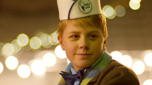 Felix (Robin Wegelius) firar jul på en märklig plats, men hittar ändå gemenskap. Felix (Robin Wegelius) från kortfilmen Dans på tunn is.