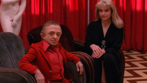 Twin Peaks -sarjan näyttelijät Michael J. Anderson ja Sheryl Lee.