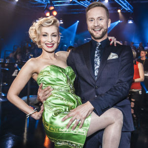 Rakel Liekki ja Mikko Silvennoinen Uuden Musiikin Kilpailun finaalissa.
