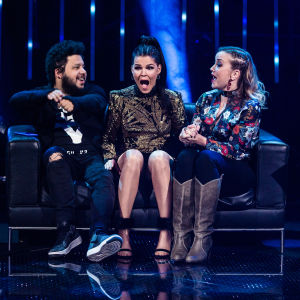 Saara Aalto, Joy Deb ja Linnea Deb kuulevat äänestystuloksesta Uuden Musiikin Kilpailussa 2018