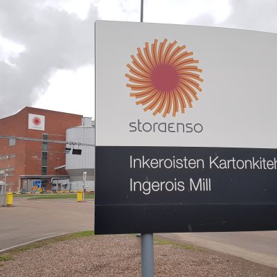 Stora Enson Inkeroisten kartonkitehdas Kouvolassa.