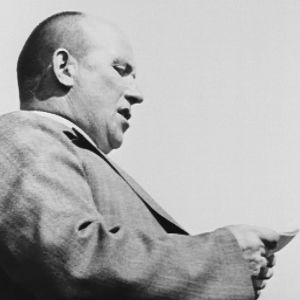 Minna Craucher hade ett intimt förhållande med Lapporörelsens ledare Vihtori Kosola Vihtori Kosola puhuu Talonpoikaismarssilla heinäkuussa 1930