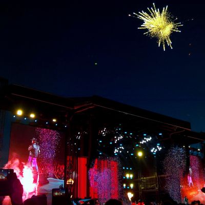 Musiikin sukupolvikokemuksia Hämeenlinnassa 2017, kun 1980-luvun bändi Guns N' Roses palasi maailmankiertueelle vuosien tauon jälkeen.