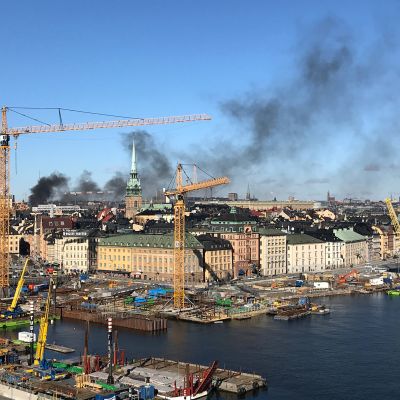 Savua tukholman yllä.