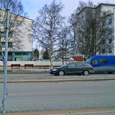 Suojatie Rovaniemen Hallituskadulla