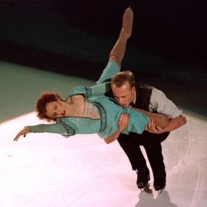 Isdansparet Susanna Rahkamo och Petri Kokko deltog i 21 internationella mästerskap. Susanna Rahkamo och Petri Kokko, 1998.