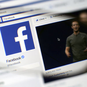 En bild av Facebooks konto på Facebook. Mark Zuckerberg syns till höger.