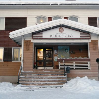 Hotelli Kultahovi Inarissa.