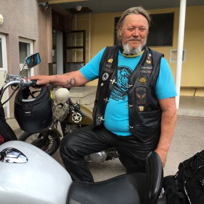 Kari "Latino" Lahtinen kertoo, että koulukiusaaminen ei kannata.