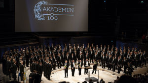 Akademiska Sångföreningen i samband med körens 180-årsjubileum 2018. Akademiska Sångföreningen under sin 180-års jubileumskonsert 2018.