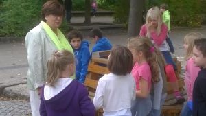 Skolans rektor Hannelore Glass försöker tillämpa erfarenheterna från Finland i skolans undervisning Rektor och lärare vid tysk skola