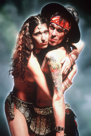Andy ja Angela elokuvassa The Real McCoy (1999).