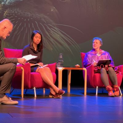 Arctic biodiversity congress. Martin Breum (vas.), Tasha Elizarde ja Gunn-Britt Retter.