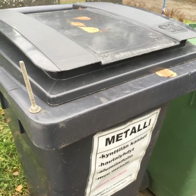 Metallinkeräysastia