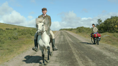 Bild från filmen Of Horses And Men.