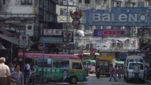 Det finns flera tusen nedgångna våningshus där folk lever i slumaktiga förhållanden. Slum i Hongkong.