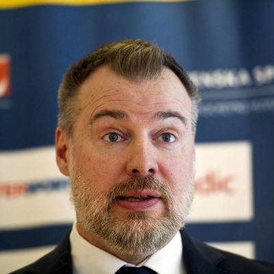 Rikard Grönborg, Ruotsin valmentaja.