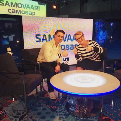 Jere Nurminen ja Laura Ruohola kisastudiossa.