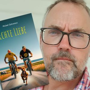 Mickel Grönroos och pärmen till hans bok Echte Liebe. 