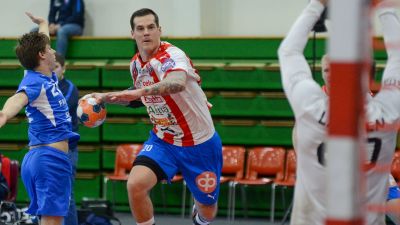 BK-46:s Nico Rönnberg i ett genombrott mot Dicken.