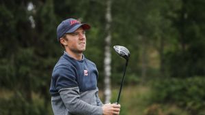 Fritidsnämnden i Raseborg valde att ge årets idrottspris till golfaren Rasmus Karlsson. Golfaren Rasmus Karlsson blickar framåt.