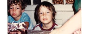 Trent Dalton säger att boken är självbiografisk till 60 procent. Här är han fem år gammal. trent dalton 5 år gammal