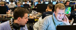 Aleksi "allu" Jalli ja Taneli "diSTURBED" Veikkola vuonna 2015. Aleksi "allu" Jalli ja Taneli "disturbed" Veikkola Copenhagen Games 2014 -tapahtumassa