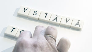 ystävä