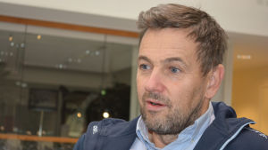 Tf kommundirektör Ulf Stenman vill inte spekulera i det här skedet. Ulf Stenman är ordförande för FSS.