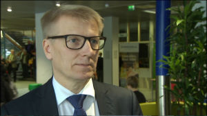 Kimmo Tiilikainen (C) hoppas att skogsägare ska skydda skog. Miljöminister Kimmo tiilikainen, centern