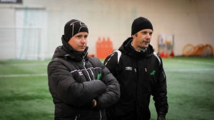 Stefan Strömborg tillsammans med Jens Mattfolk i vintras. Jens Mattfolk och Stefan Strömborg i Ekenäs IF.
