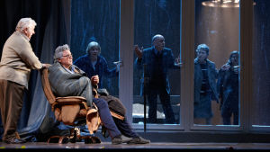 Richard Wagner: Tristan ja Isolde. Deutsche Oper Berlin, ensi-ilta 13.3.2011. Ohjaus Graham Vick. Kohtaus Richard Wagnerin oopperasta Tristan ja Isolde. Deutsche Oper Berlin, Premiere 13.3.2011, ohjaus Graham Vick.