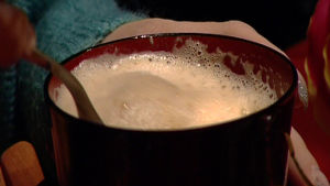 Kräftcappucino med kräftvårrulle Kräftcappucino med kräftvårrulle
