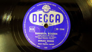Göran Ödnerin laulaman Tunnista toiseen äänilevyn etiketti (2006).